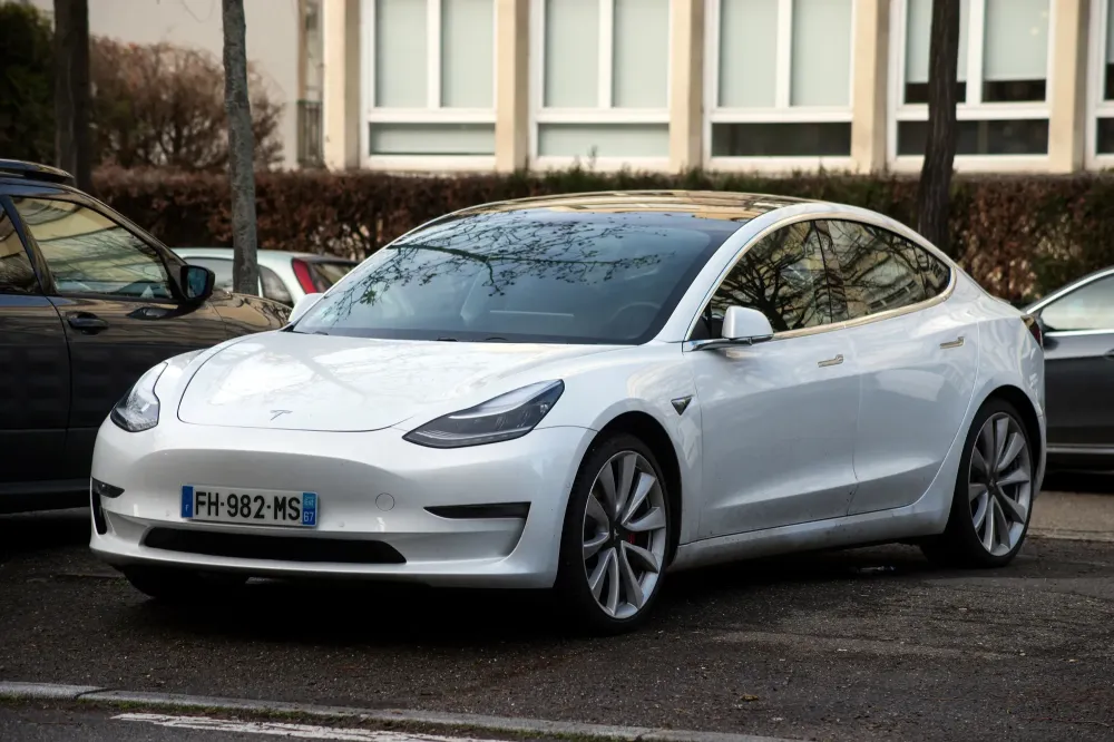 taxi-tesla